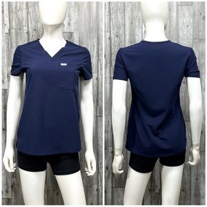 FIGS Catarina One-Pocket Scrub Top in Navy [565]